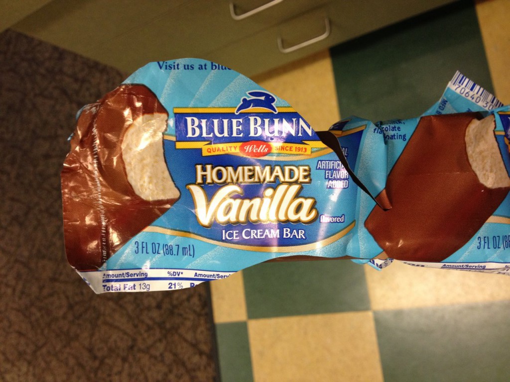 blue-bunny-homemade-vanilla