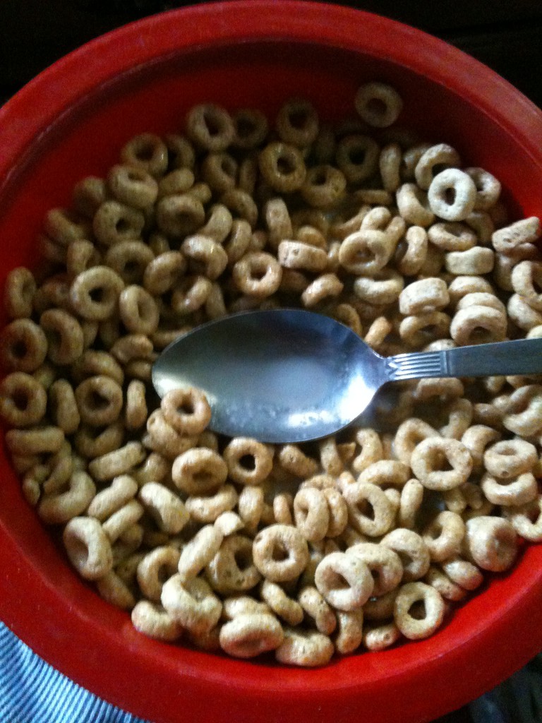 bowl-of-honey-nut-cheerios