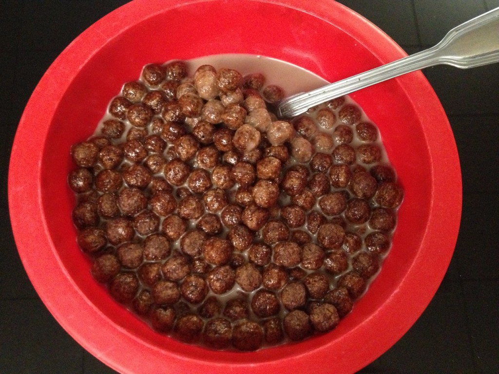 cocoa-puffs-cereal-quarter-bowl