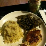 dinner-grilled-chicken-green-beans-rice-apples