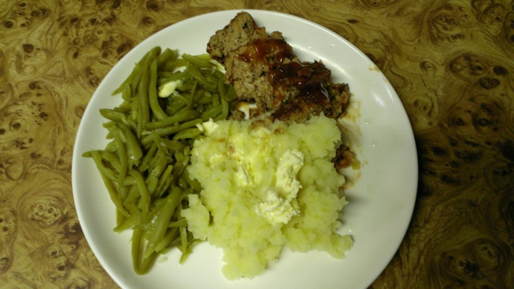 dinner-meatloaf-mashed-potatoes-green-beans-butter