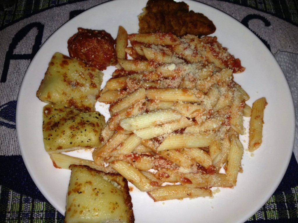 dinner-rigatoni-meatball-chicken-little-caesars-italian-cheese-bread