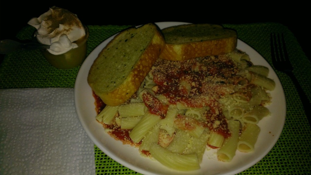 dinner-rigatoni-texas-toast-apple-sauce-whipped-cream-cinnamon