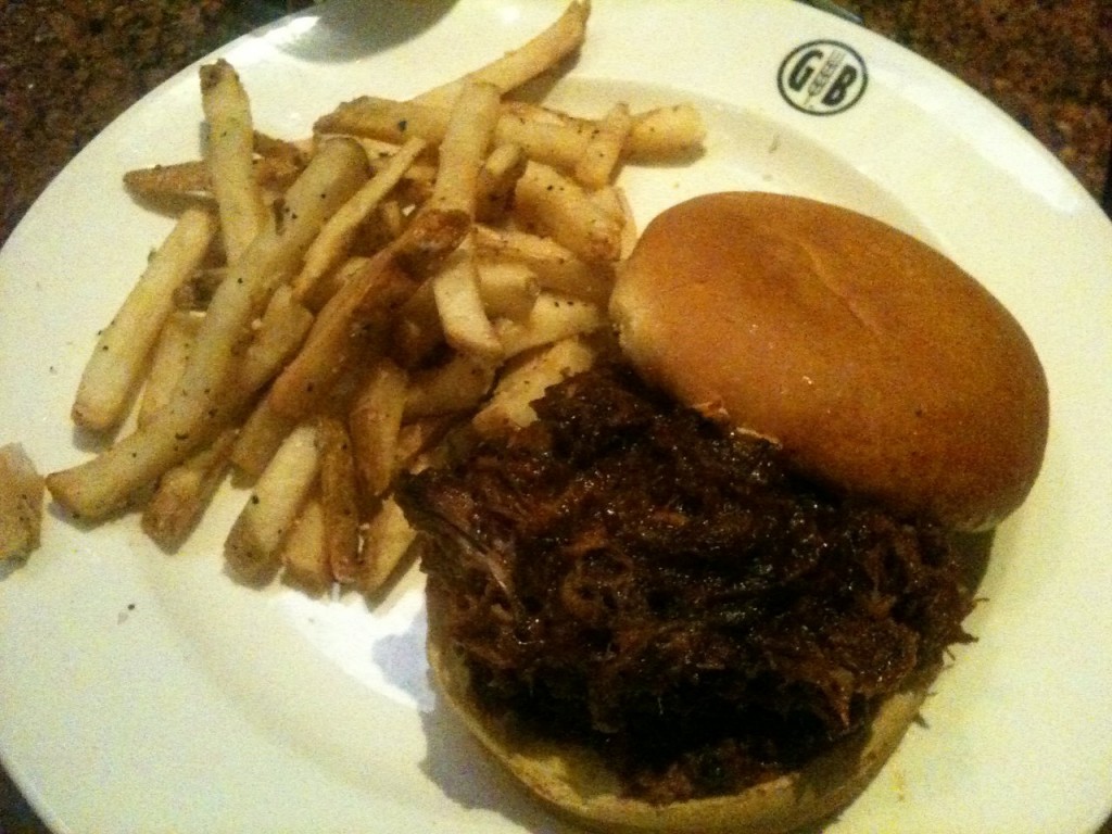 gordon-biersch-pulled-pork-burger-garlic-fries