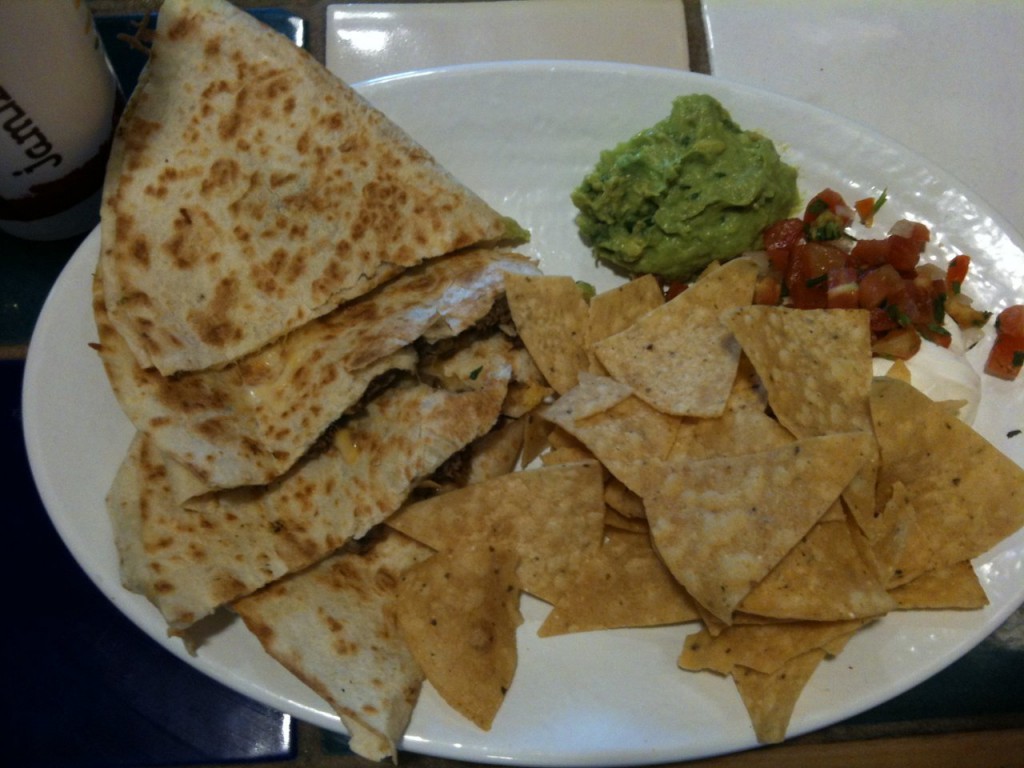 rubios-steak-quesadilla-with-chips